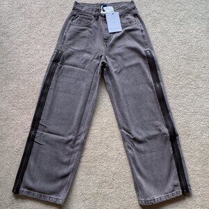 [Brand New] Aelfric Eden Side Zip Up Loose Jeans - Grey / 28W